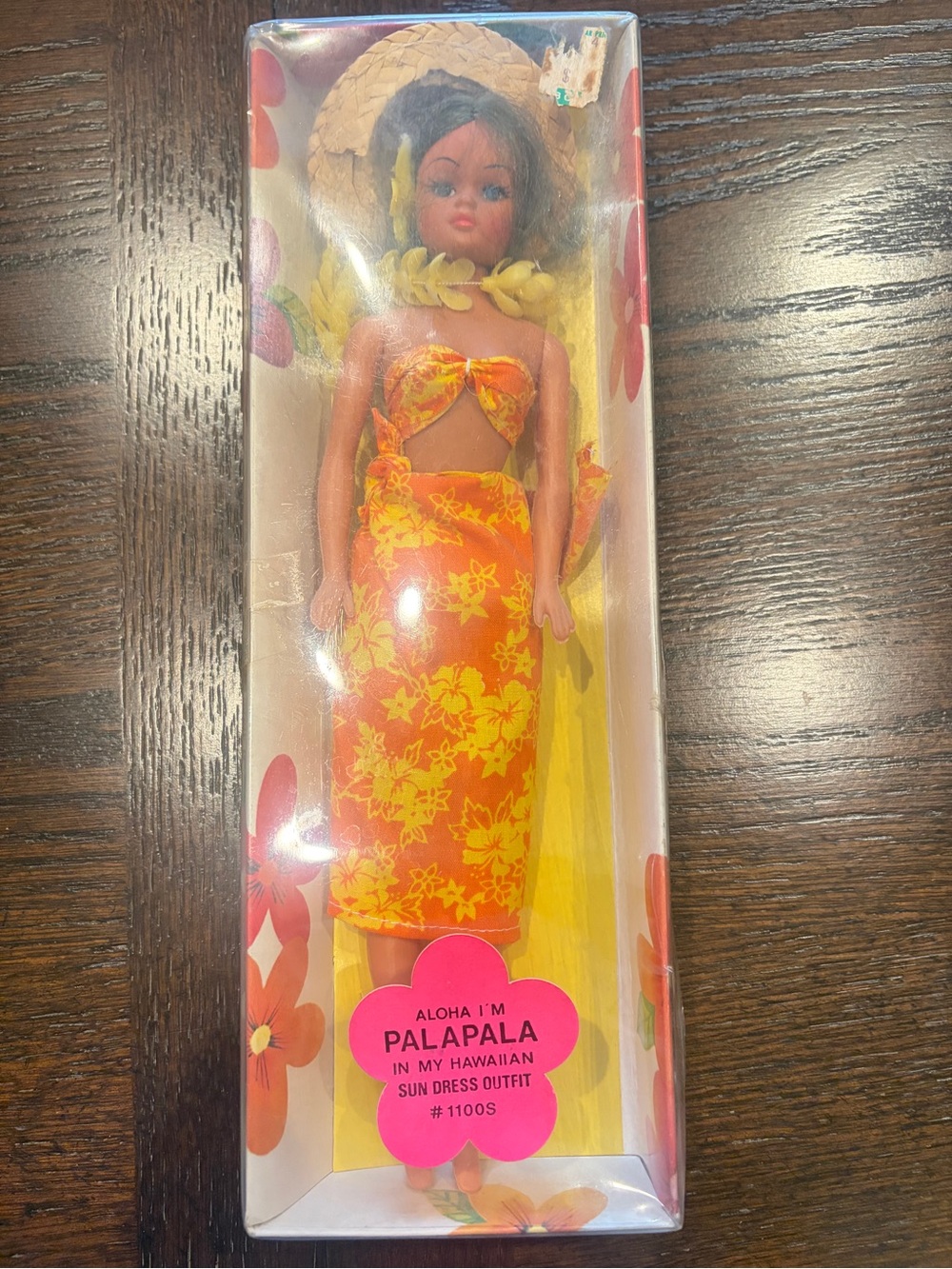 Vintage Palapala Anekona Hawaiian
Fashion Doll New in Box Hula Girl + A GIFT 🎁 - Picture 6 of 10